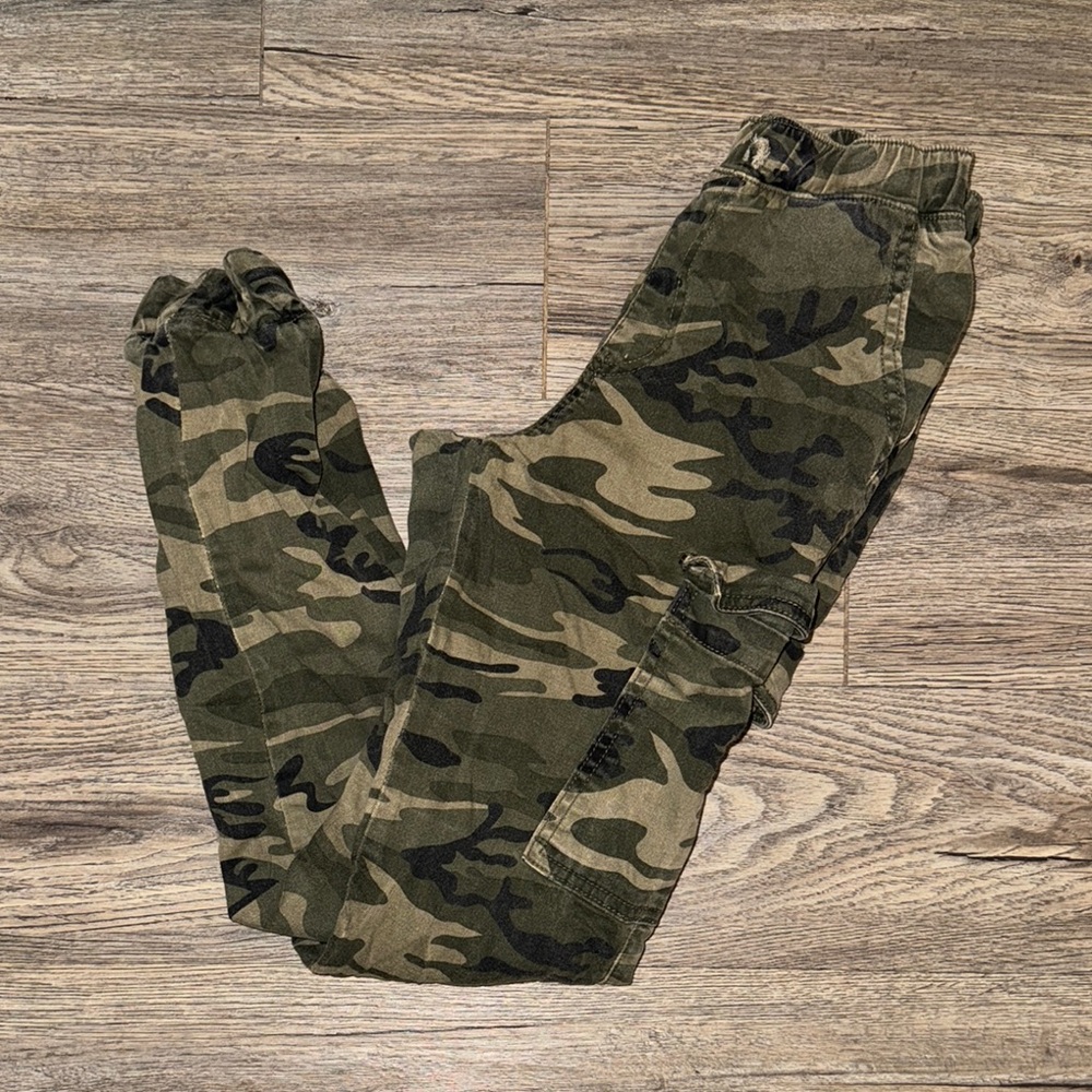 Camouflage Ankle Pants